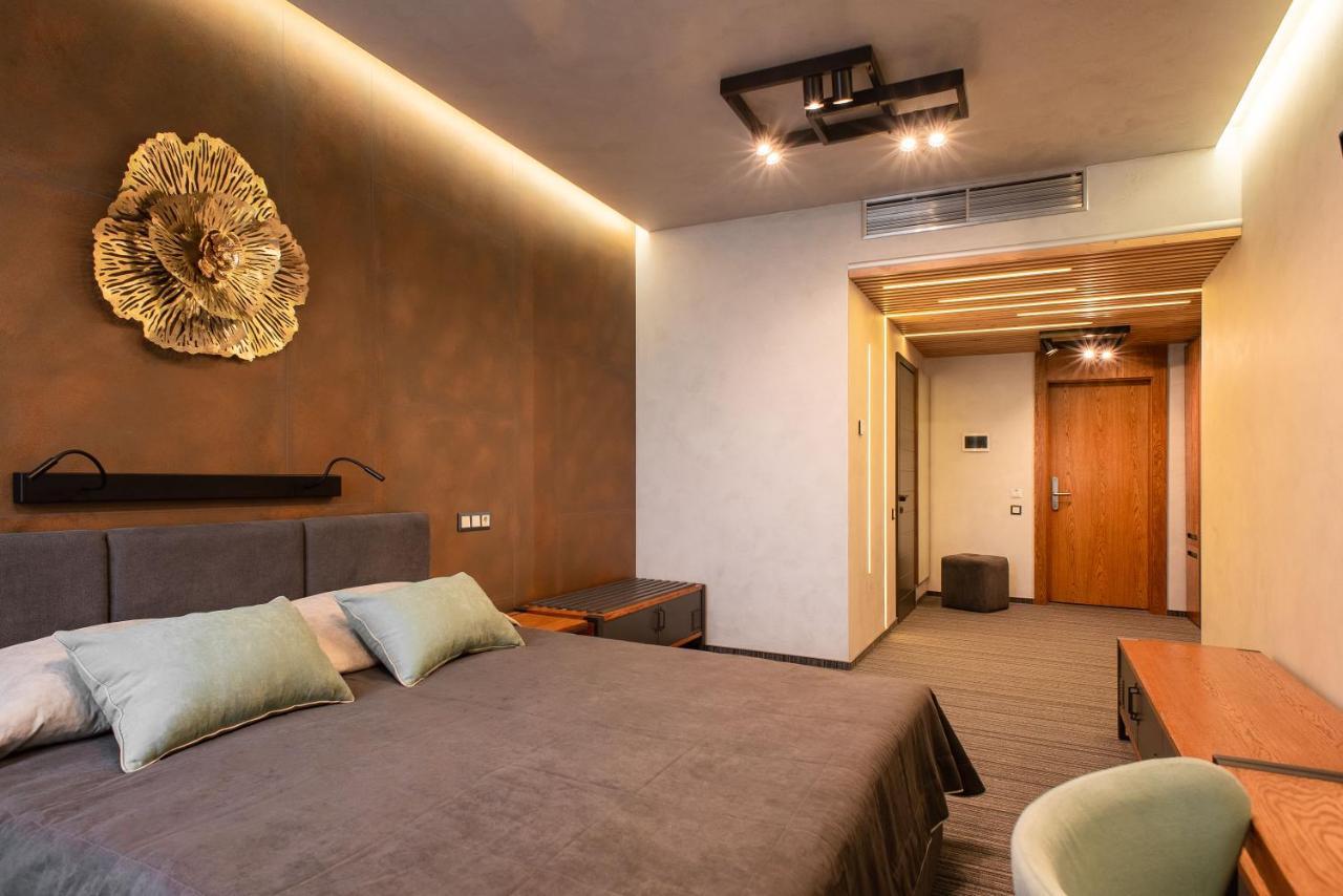 Mojo Hall Hotel Lutsk Eksteriør bilde