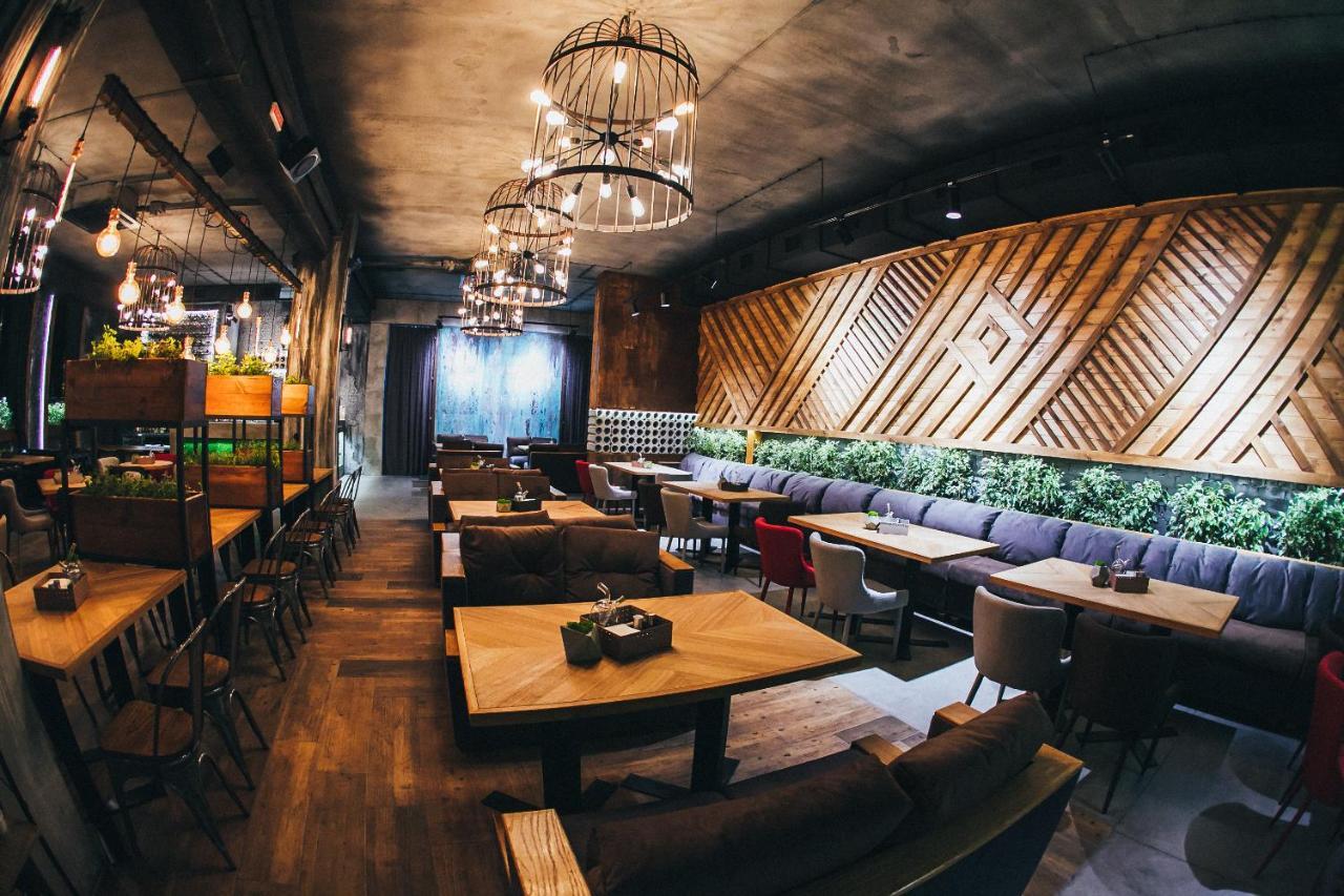 Mojo Hall Hotel Lutsk Eksteriør bilde