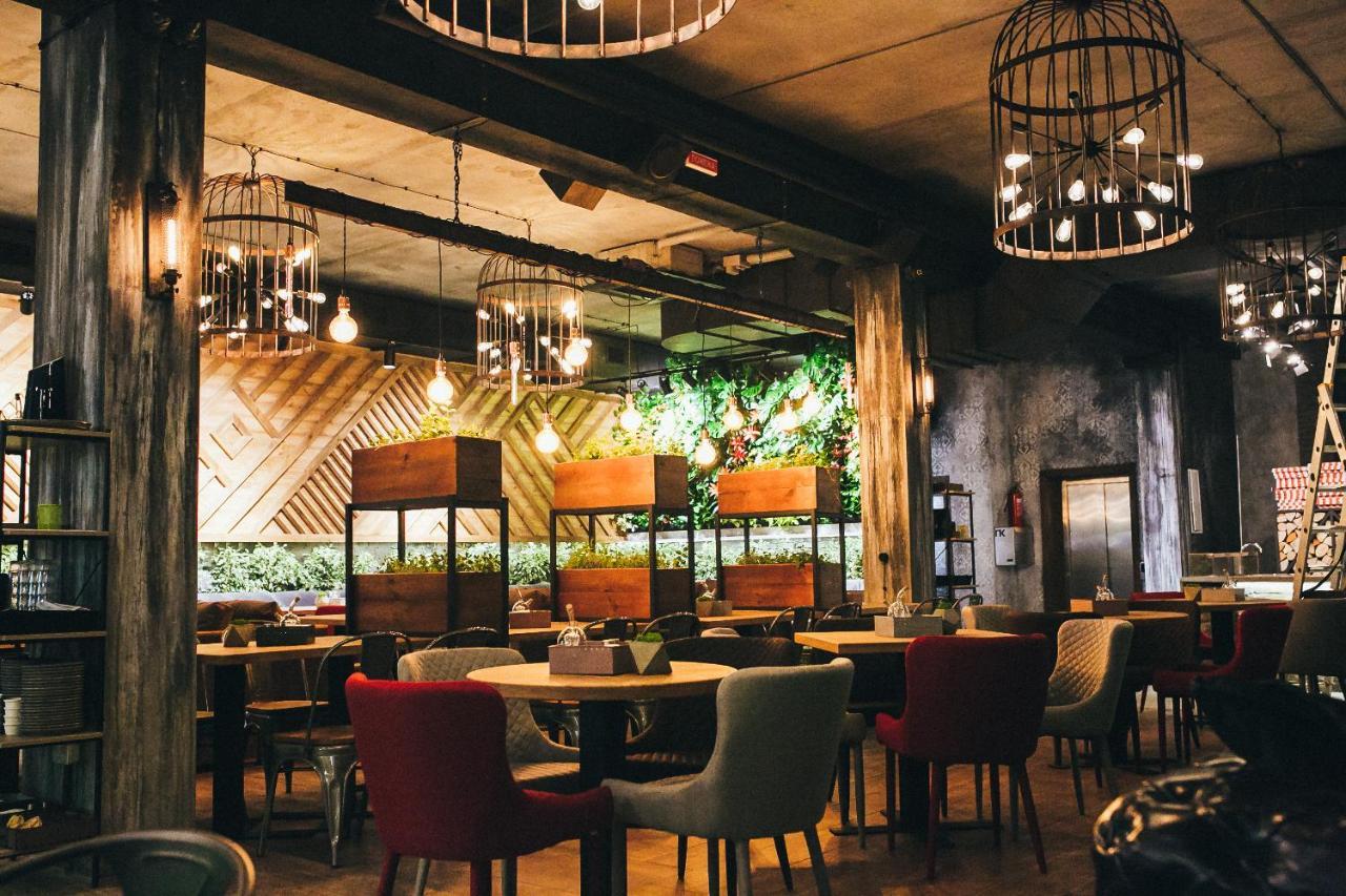 Mojo Hall Hotel Lutsk Eksteriør bilde