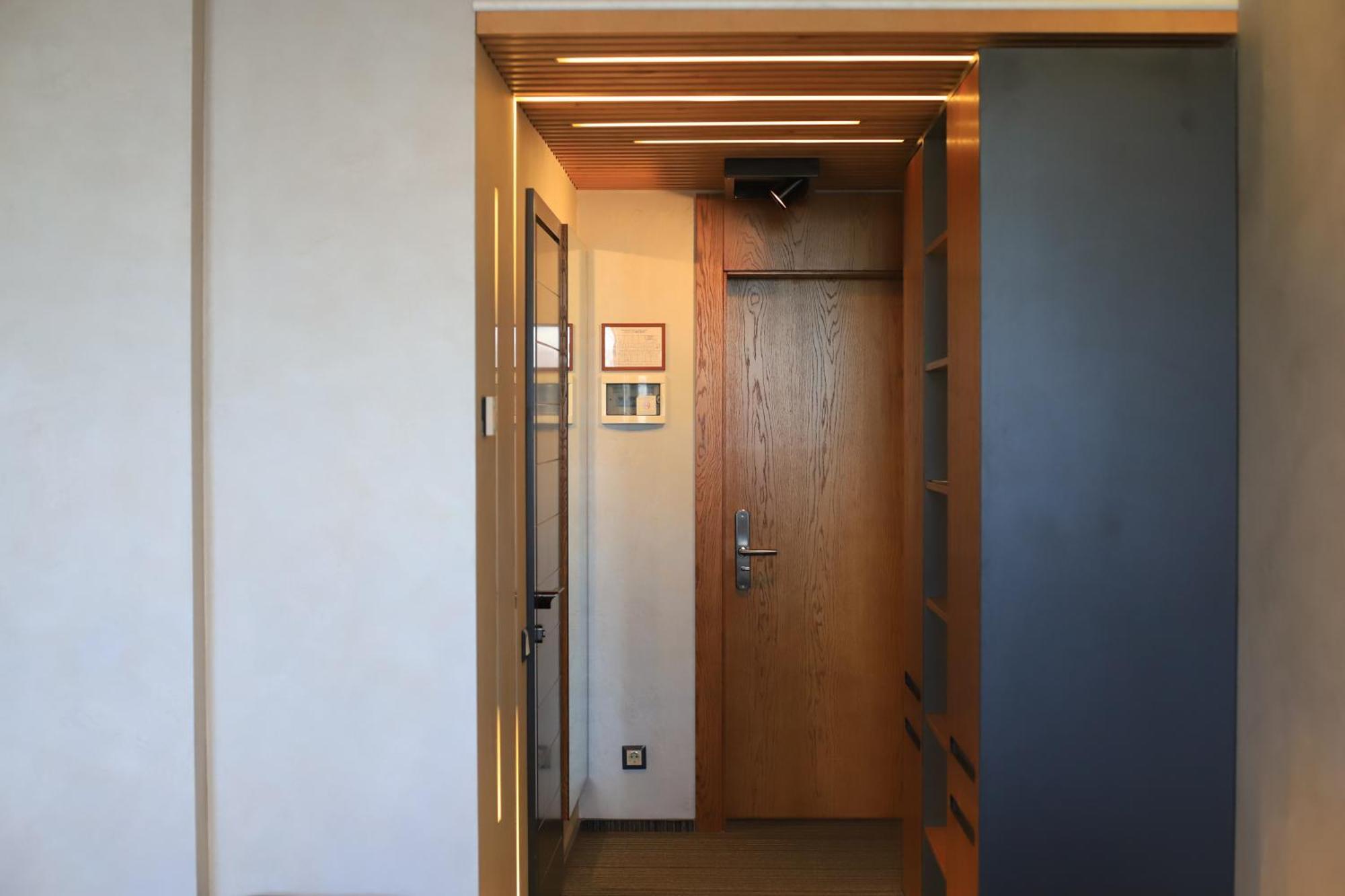 Mojo Hall Hotel Lutsk Eksteriør bilde
